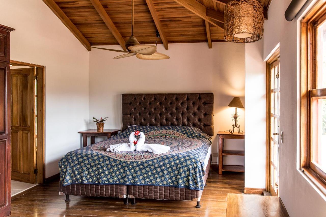 Luna Inn B&B Ciudad Cariari Luaran gambar