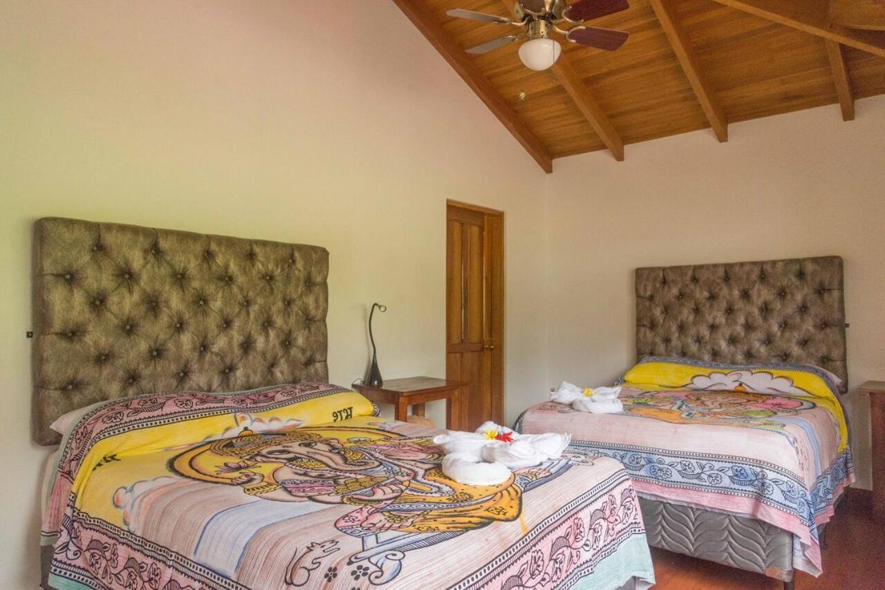 Luna Inn B&B Ciudad Cariari Luaran gambar