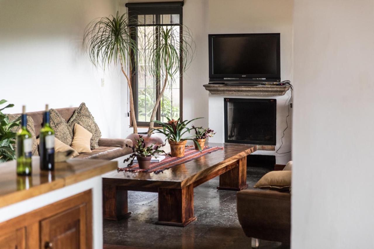 Luna Inn B&B Ciudad Cariari Luaran gambar