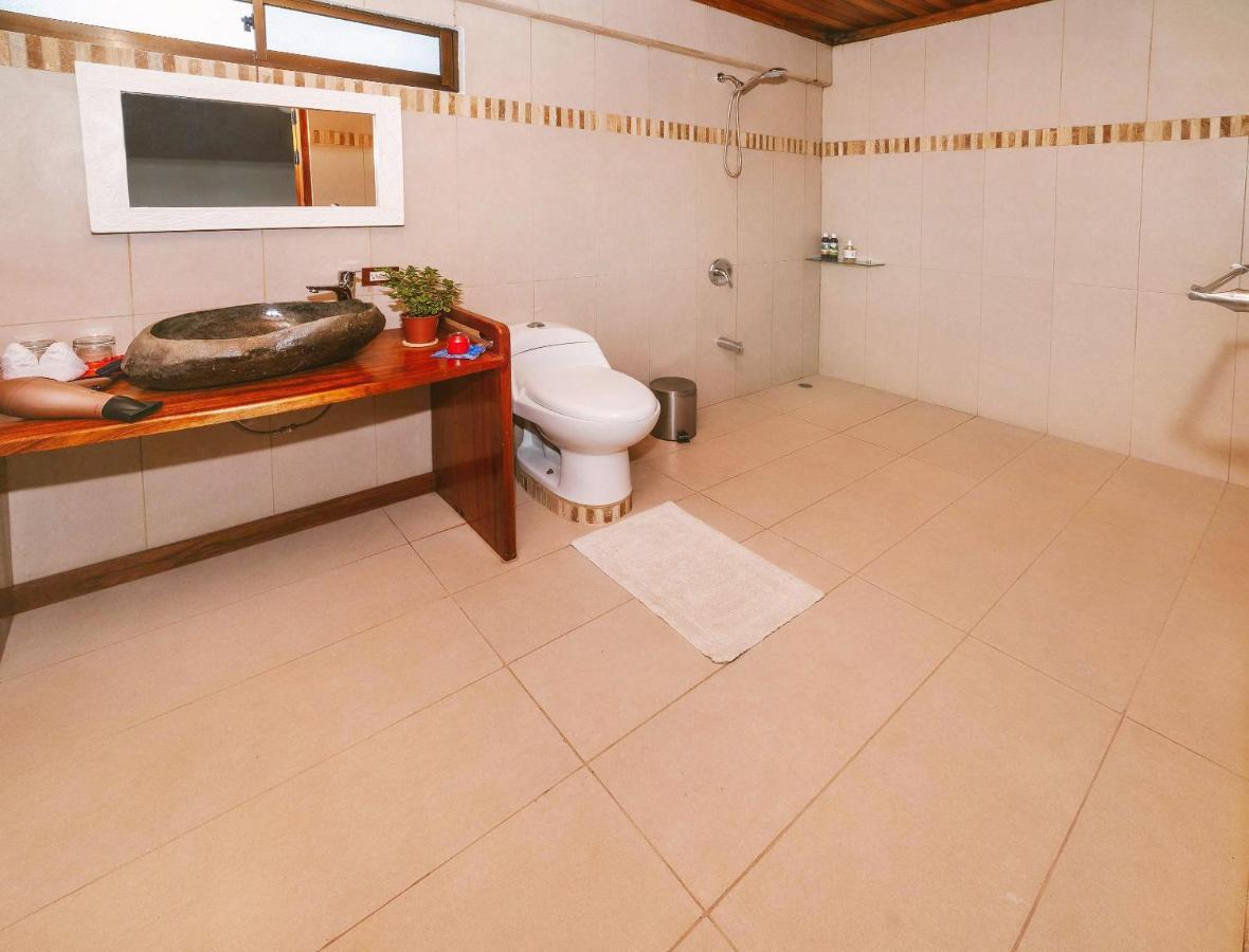 Luna Inn B&B Ciudad Cariari Luaran gambar