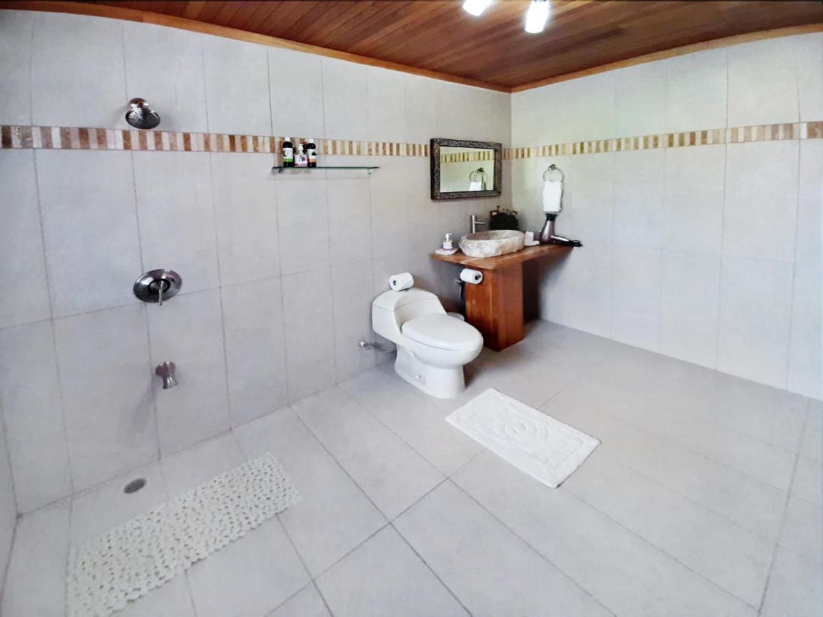 Luna Inn B&B Ciudad Cariari Luaran gambar