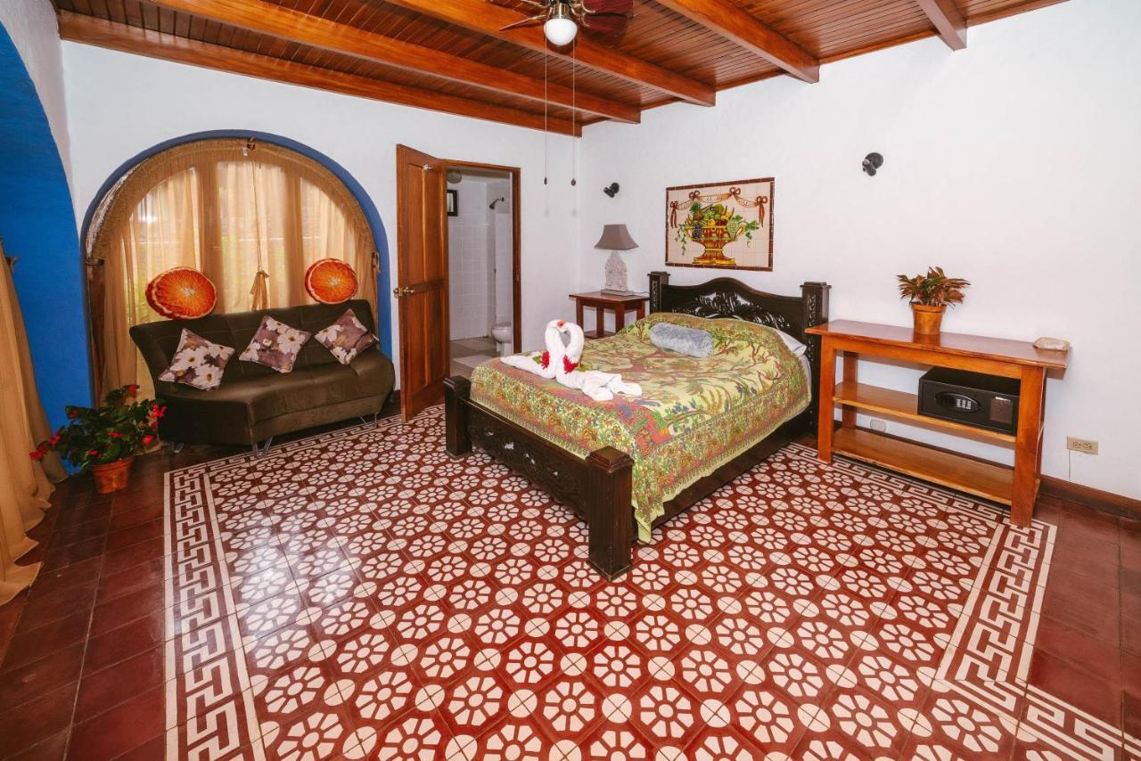 Luna Inn B&B Ciudad Cariari Luaran gambar